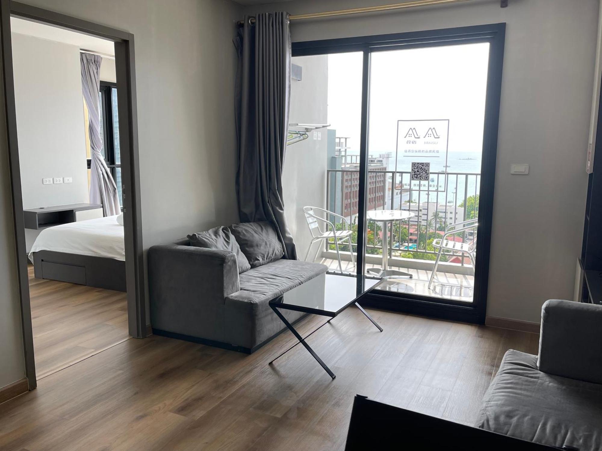 The Base Pattaya By Feng Apartment Ngoại thất bức ảnh