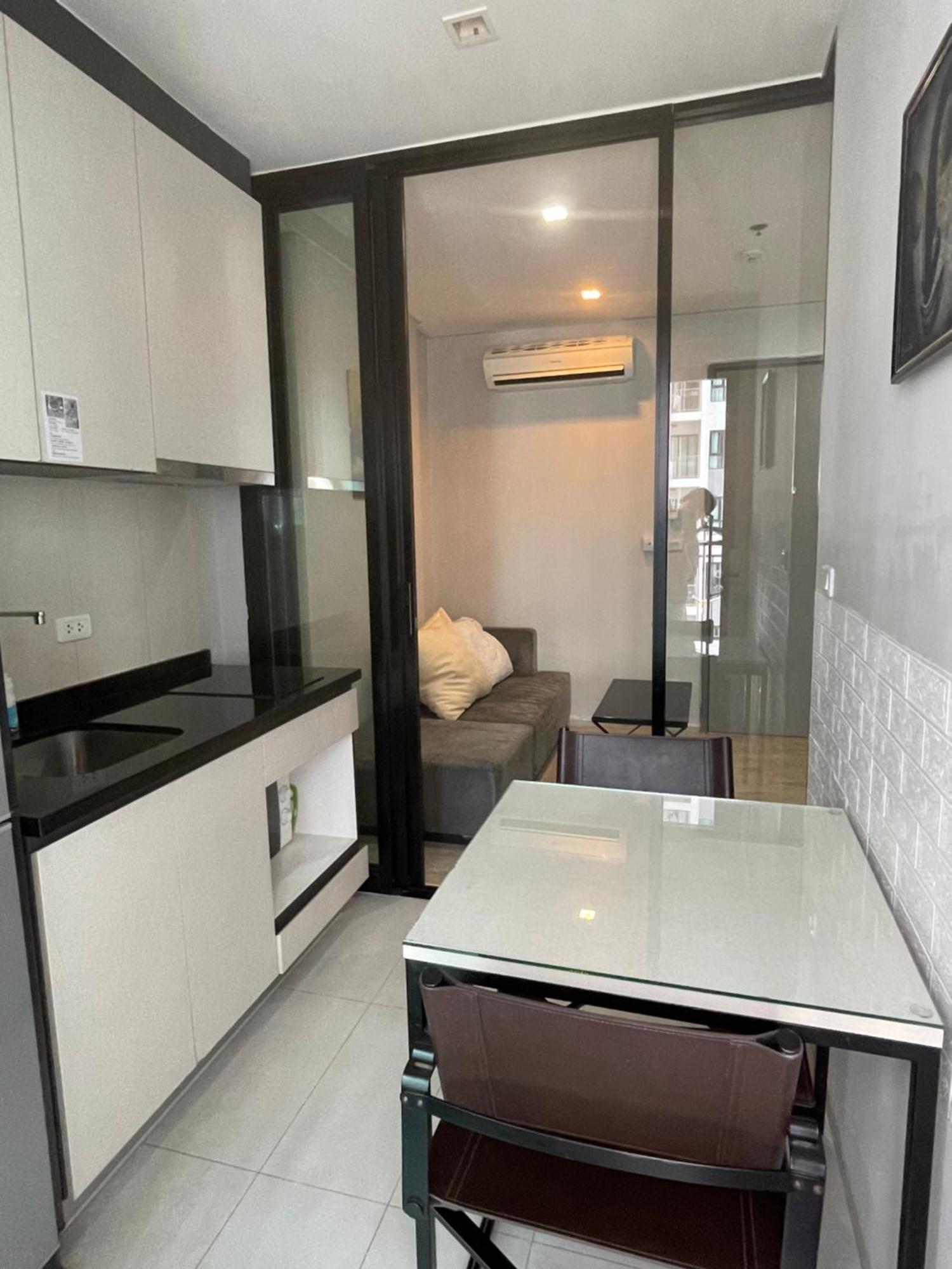 The Base Pattaya By Feng Apartment Ngoại thất bức ảnh