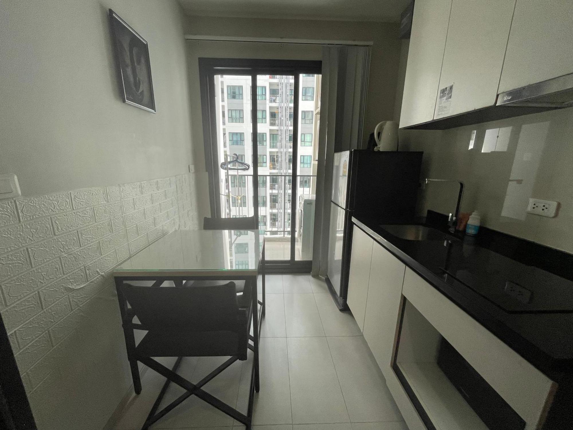 The Base Pattaya By Feng Apartment Ngoại thất bức ảnh