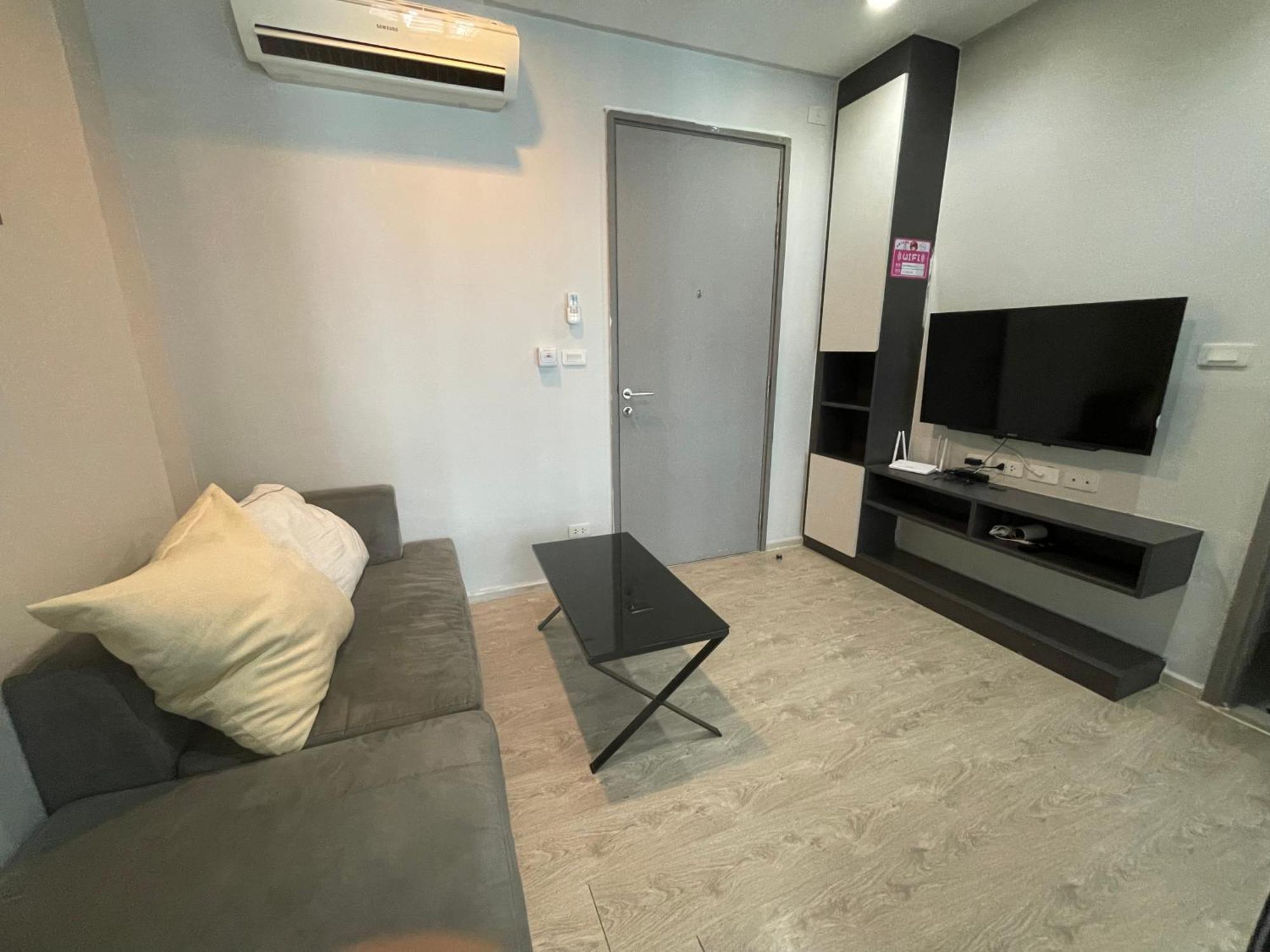 The Base Pattaya By Feng Apartment Ngoại thất bức ảnh